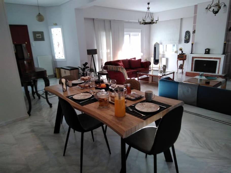 La Maison De Catherine Волос Экстерьер фото